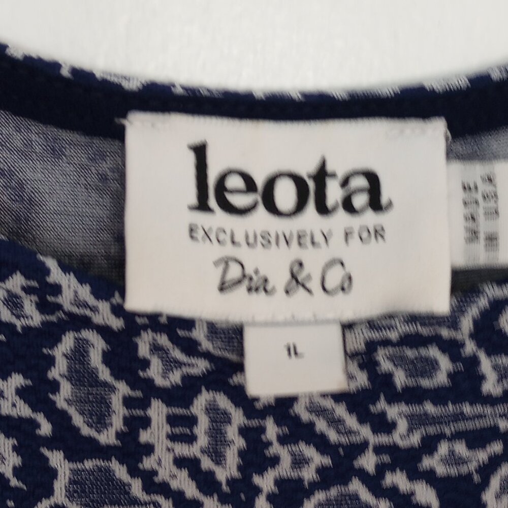 Leota Ava Blooming Royal Jacquard Day Dress - Picture 3 of 8